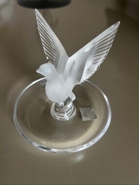 Lalique Frosted Crystal Dove Sculpture